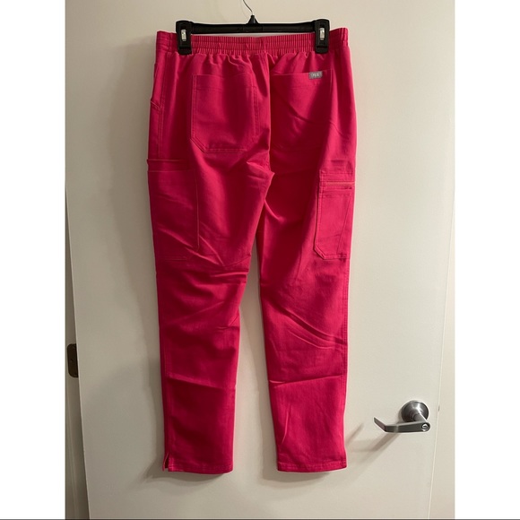 Figs S Yola Hot Pink - Picture 2 of 3